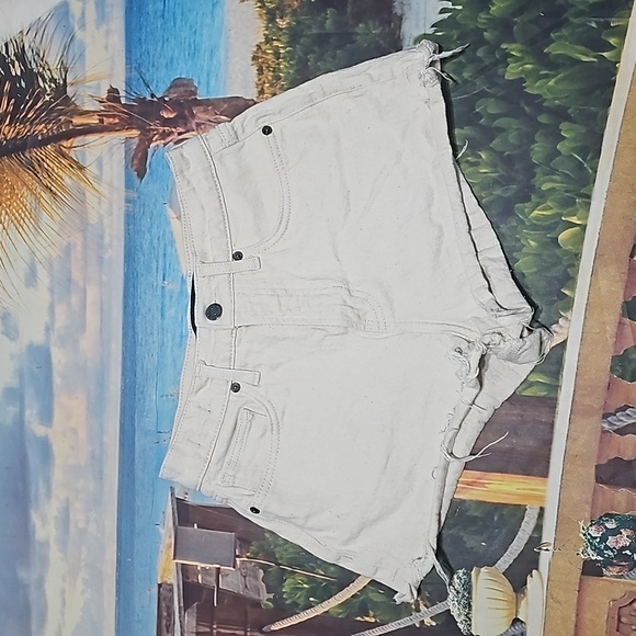 Veronica Beard Cream High-Waisted Booty Shorts Timmi Size 2/26‎ - Picture 2 of 9